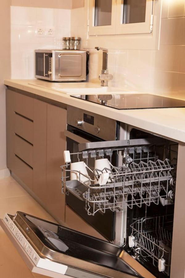Chic & Comfortable Central Apart, Close To National Archeological Museum! Атина Екстериор снимка